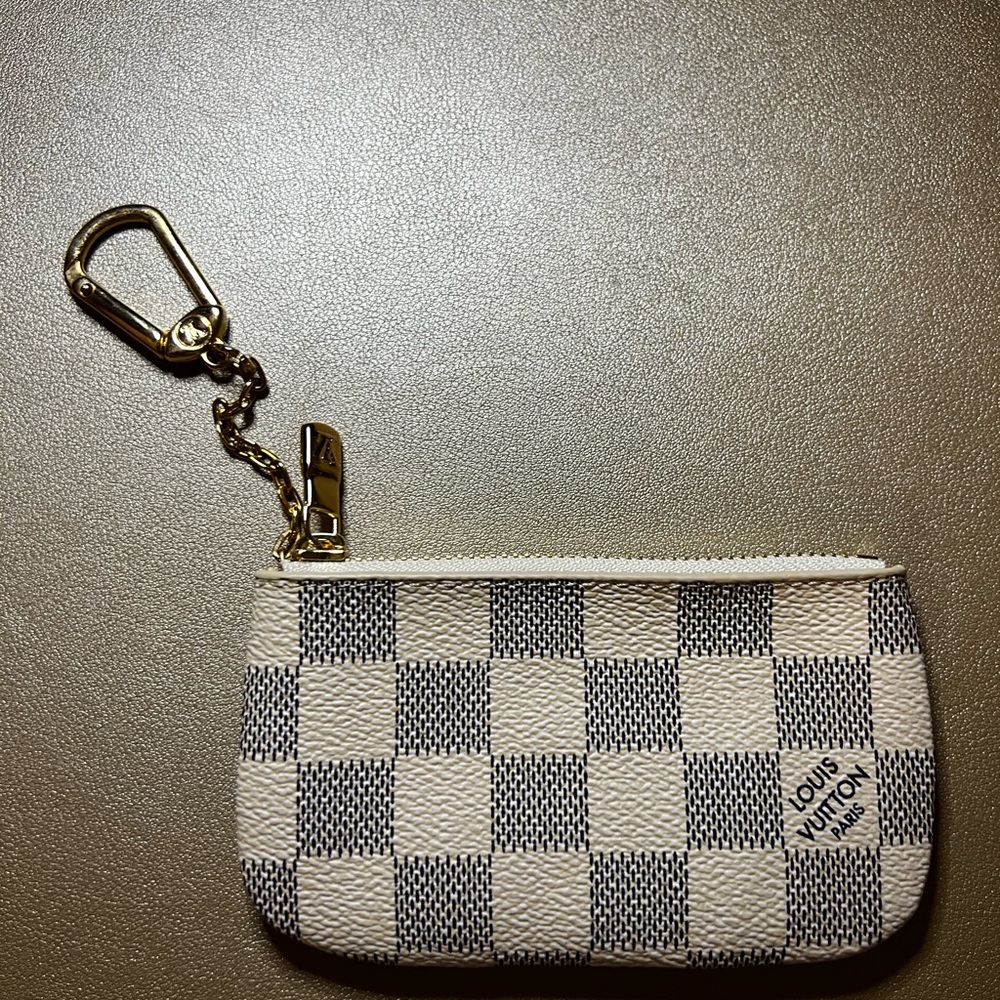 LOUIS VUITTON Pochette Wallet